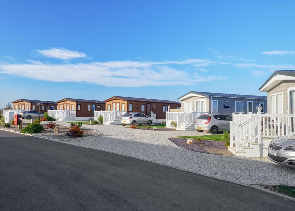 Looe Coastal Retreat Hotel Exterior photo