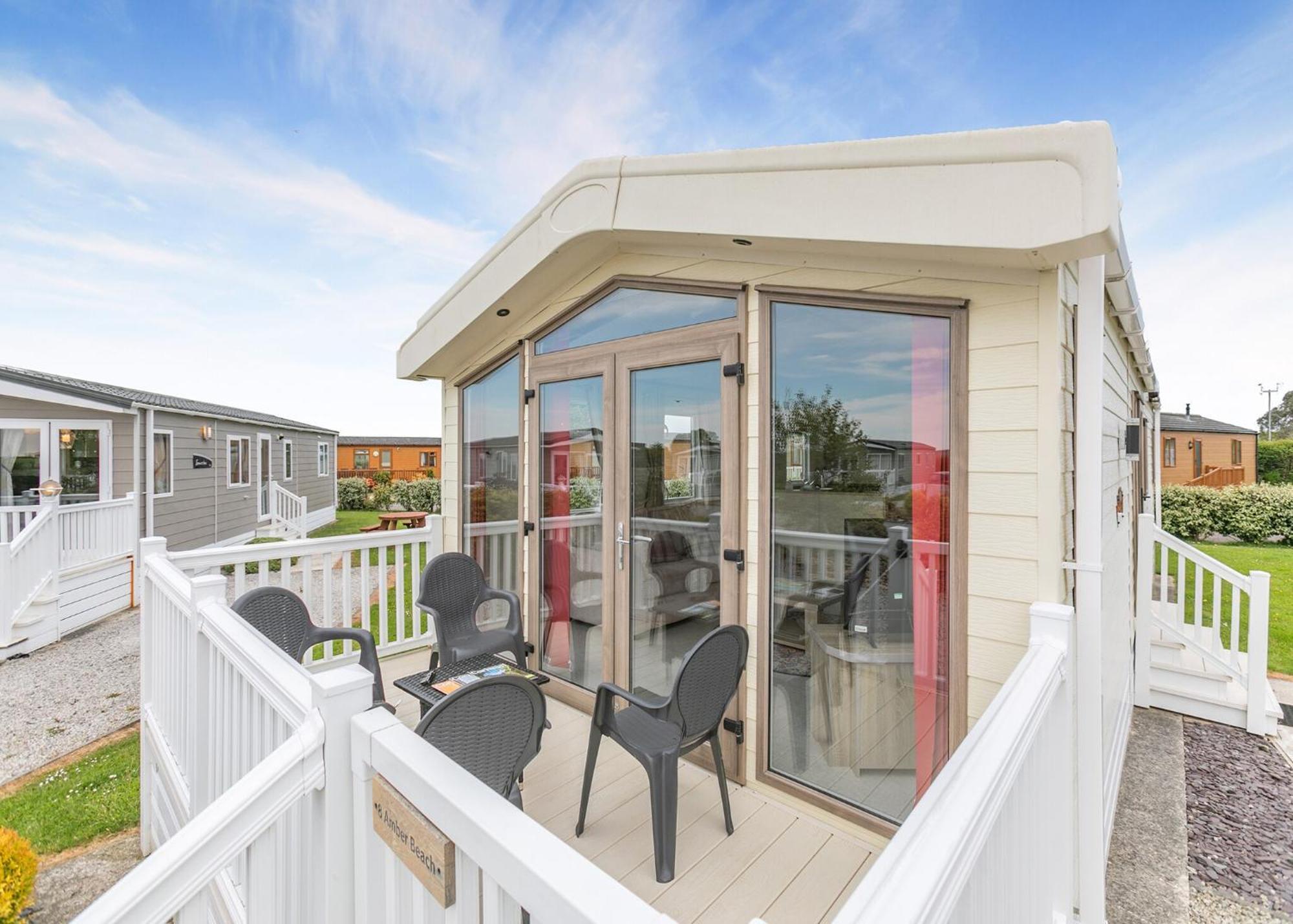 Looe Coastal Retreat Hotel Exterior photo