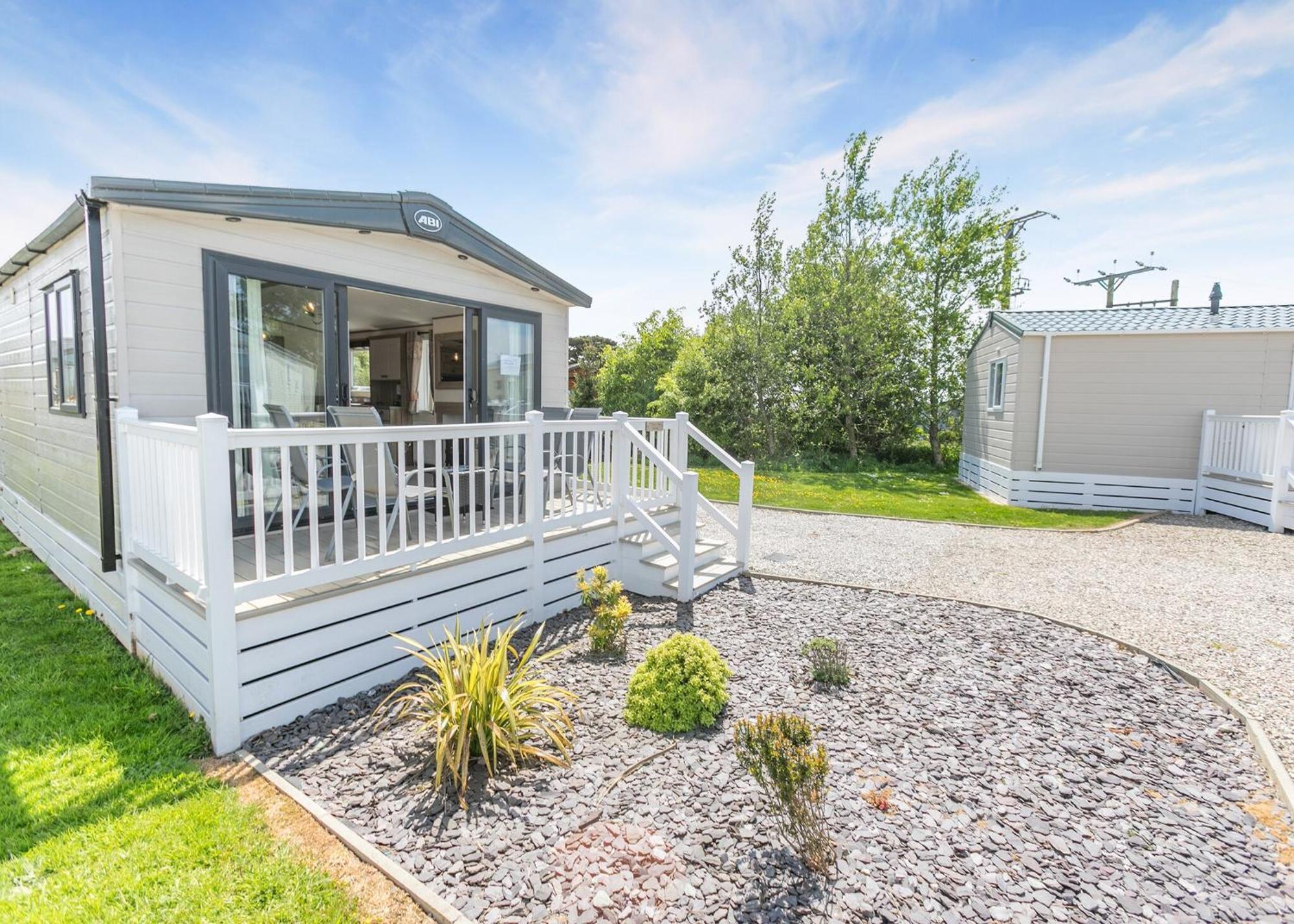 Looe Coastal Retreat Hotel Exterior photo