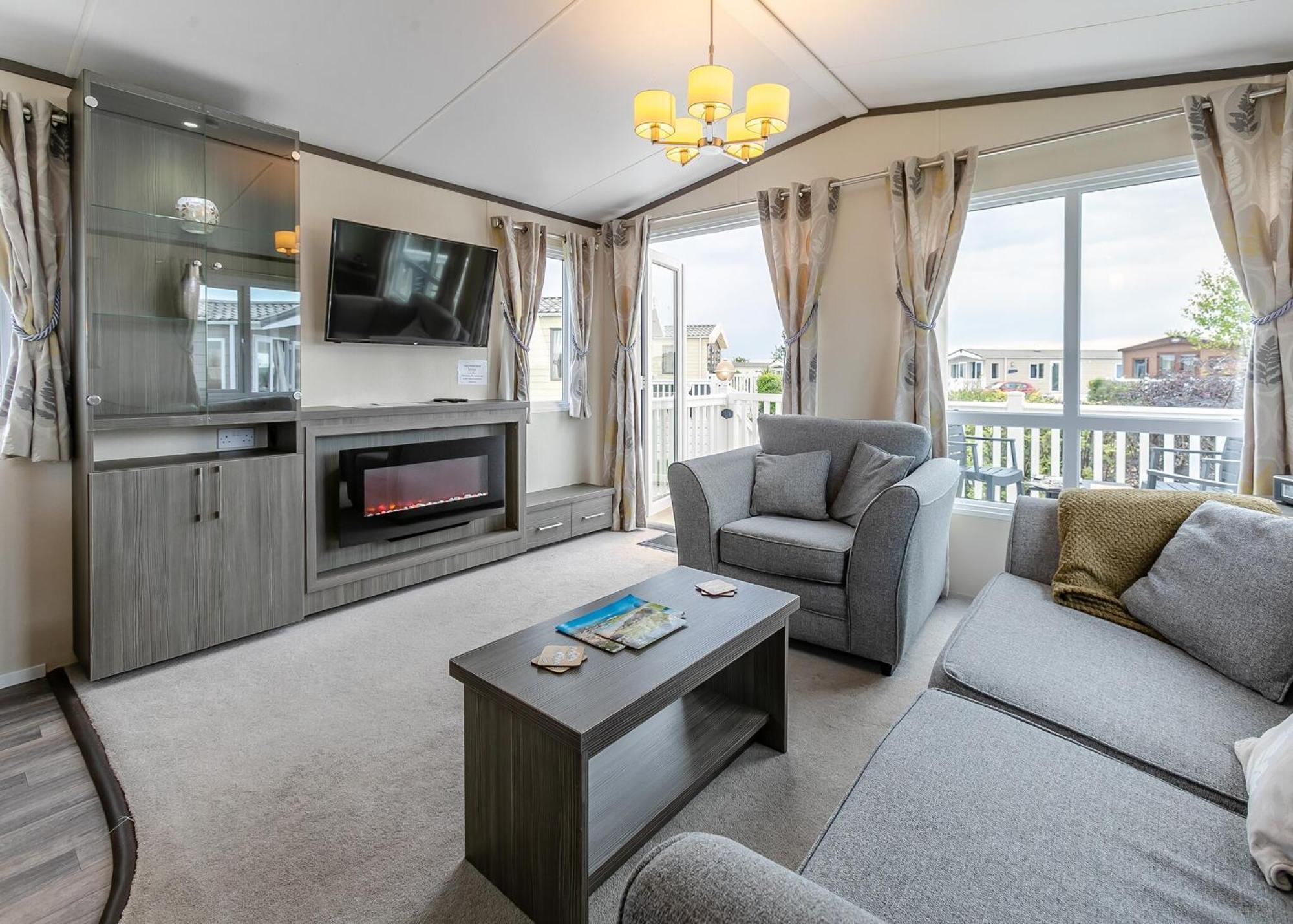 Looe Coastal Retreat Hotel Exterior photo